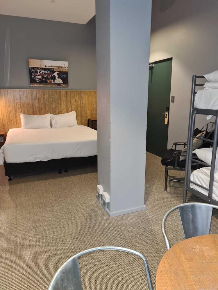 The Urban Newtown Hotel Sydney Ngoại thất bức ảnh